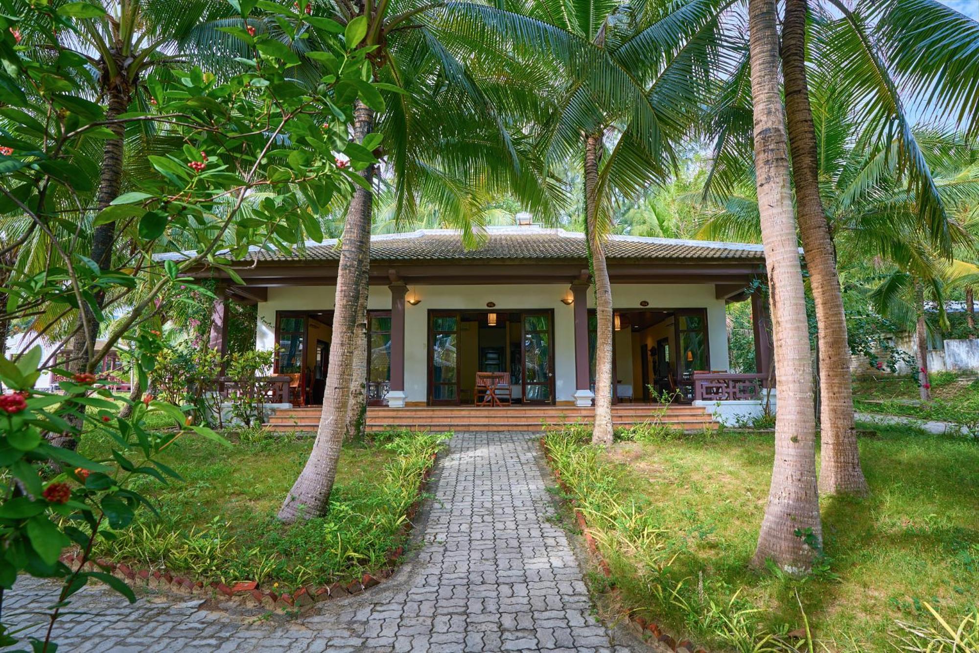 Lang Co Beach Resort Exterior foto